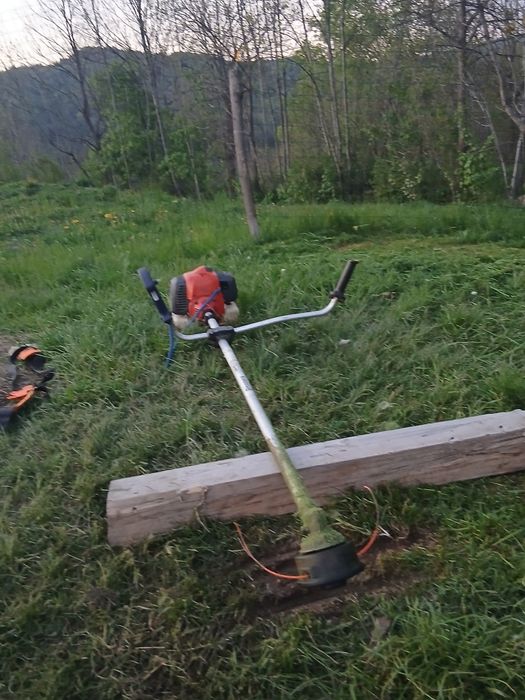 vând cositoare Husqvarna 333