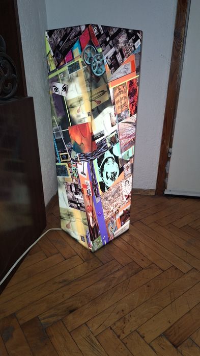 Арт  лампа свободно стояща