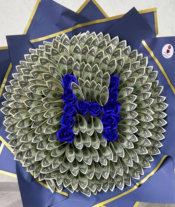 8 mart uchun ajoyib sovgalar bizda