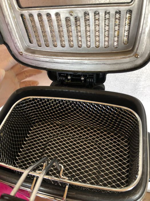 Фритюрница сатылады.