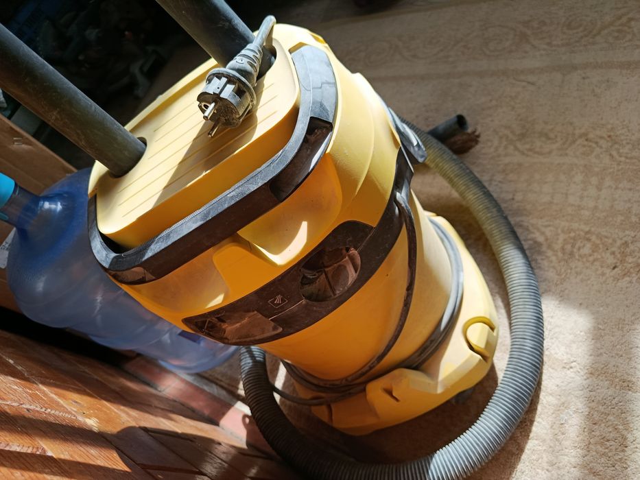 Продам пылесос Керхер