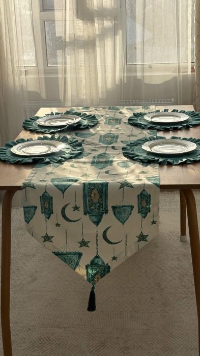 Абай такиясы, шапан, раннер,