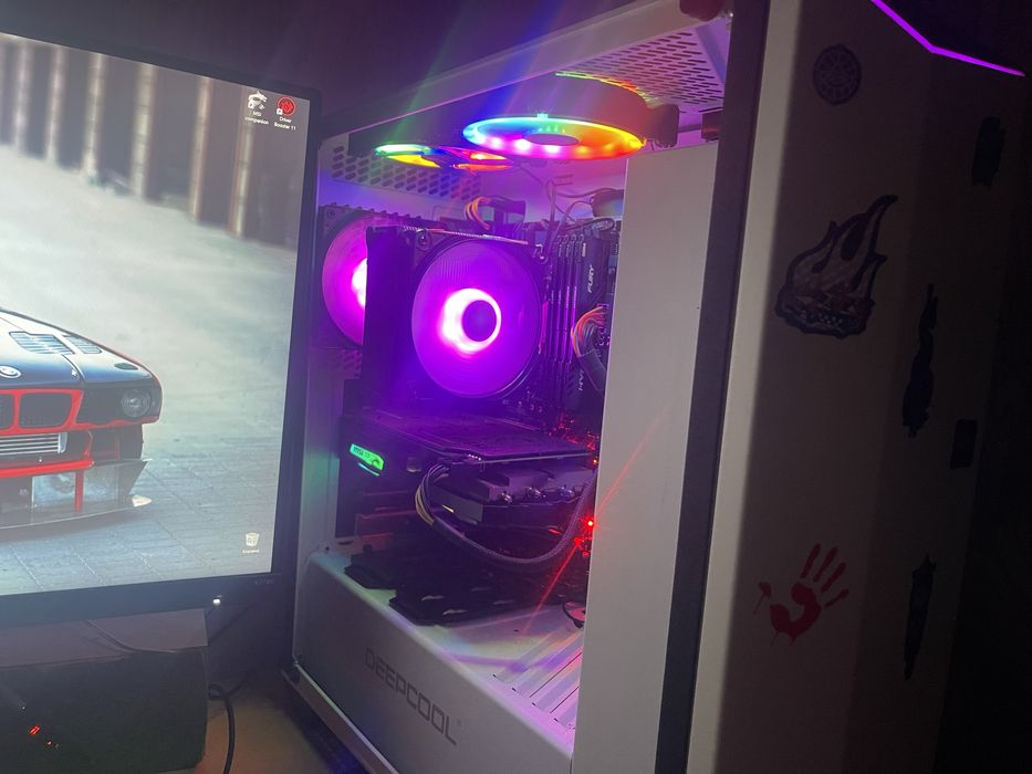 Продам игровой пк со столом и стулом