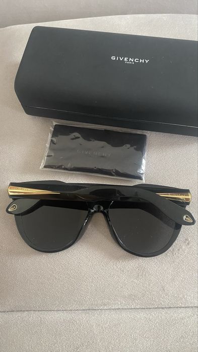 Нови очила Givenchy