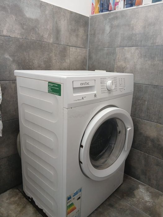 Mașină de spălat rufe ARCTIC 7 kg
