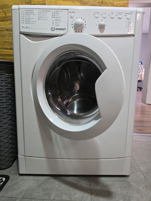 Стиральная машика indezit
