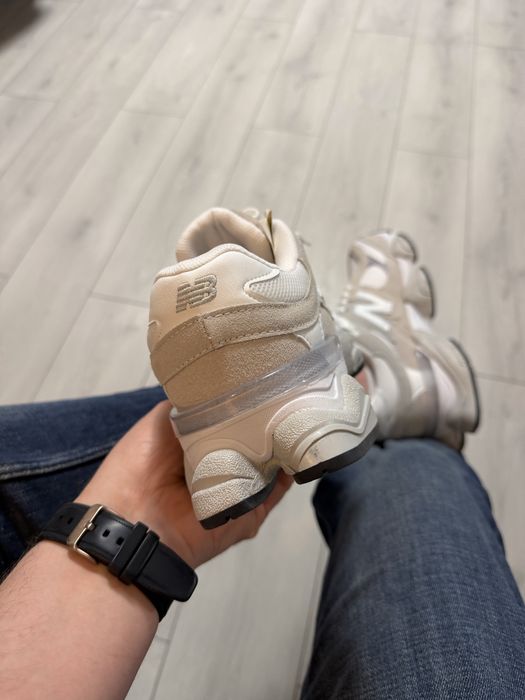 Adidasi Barbati New Balance 9060 Alb!