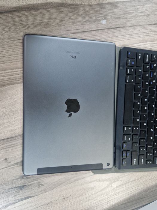 IPad 9 Wifi space gray 64 gb