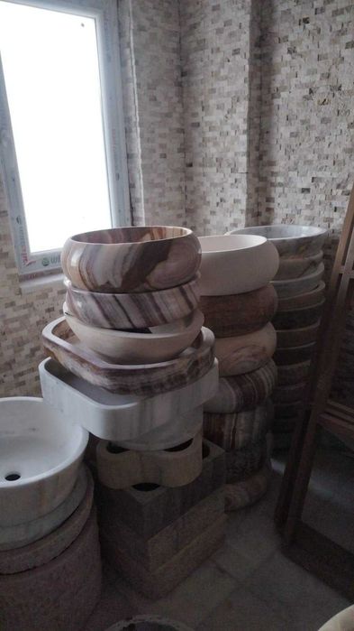 Vindem lavoare din piatra naturala, marmura, travertine, onyx