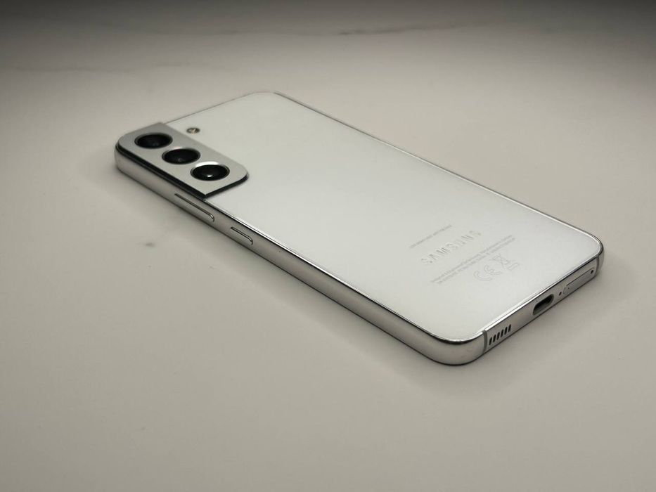 Продаю S22 , в хорошем состояний.