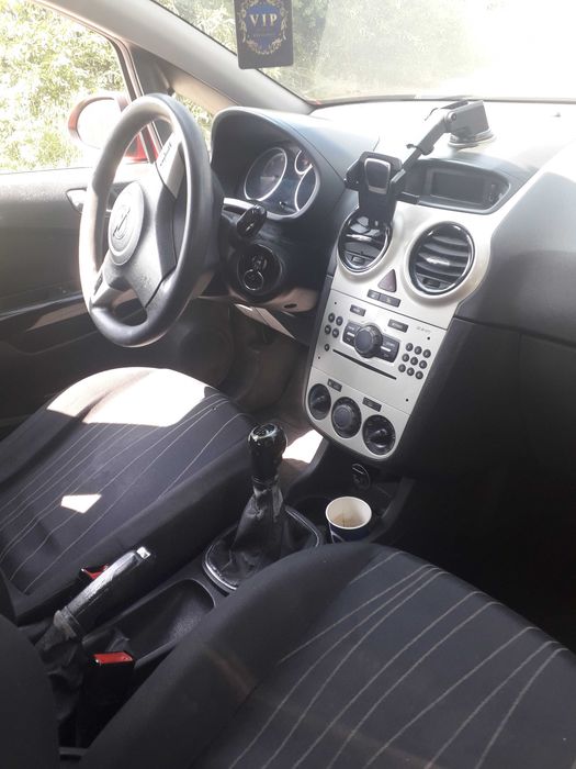 Mașina de vanzaee