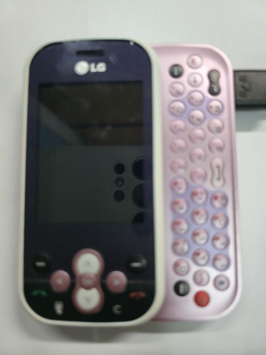 Telefon Colectie: LG KS360 Pink InTouch