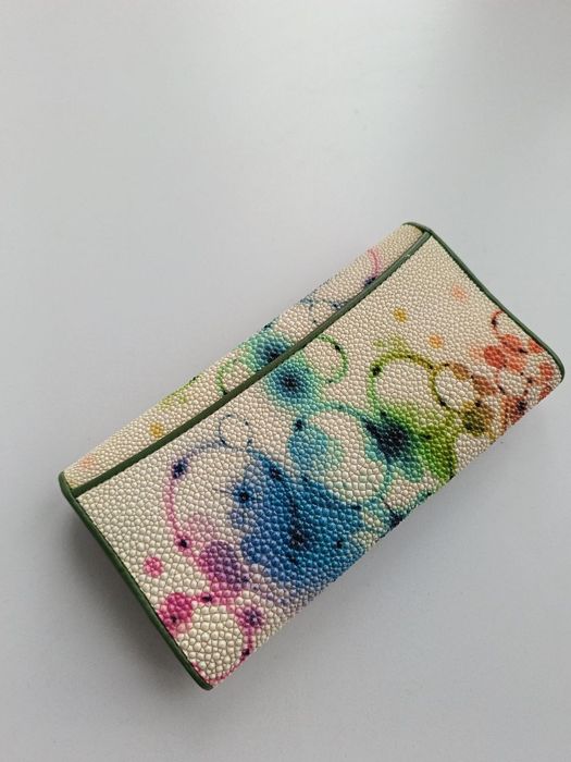 Клатч из кожи ската