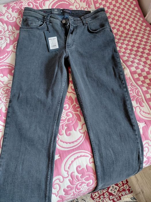 Джинсы       новые