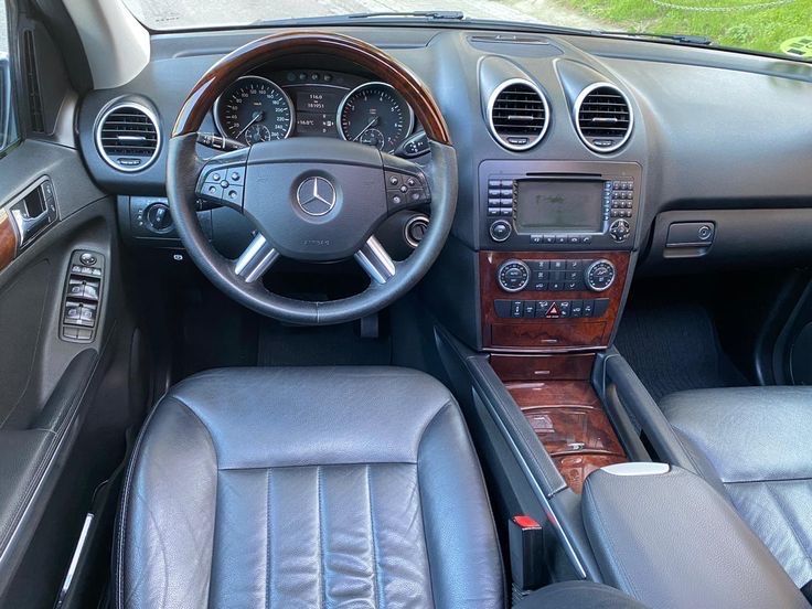 Mercedes R class Мерцедес R class  280 дизел 4х4 4matic На части!!