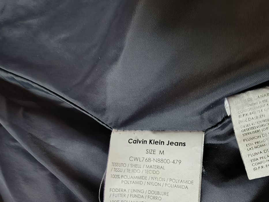 Дамски оригинално яке Calvin Klein размер M с качулка