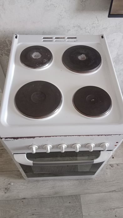 Продам электроплиту beko