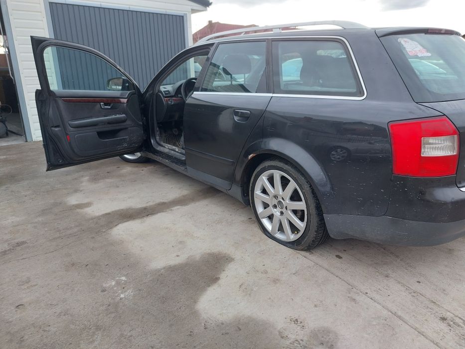 Capota fata - Orice Piese Audi A4 B6 1.9 TDI AVF 131 CP BREAK