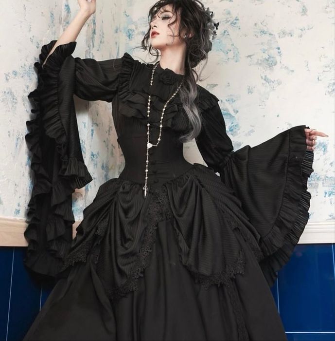 Прокат платьев вечених бальных