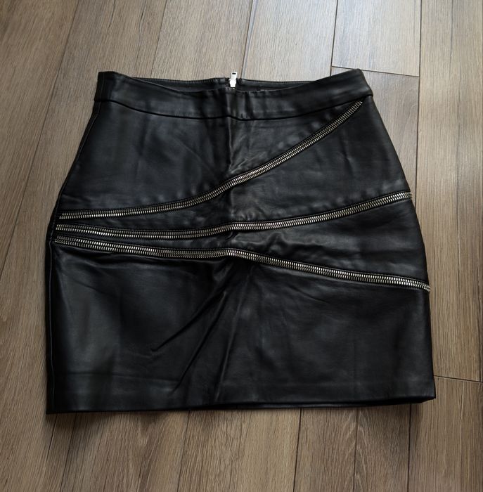 Дамска кожена пола на Zara
