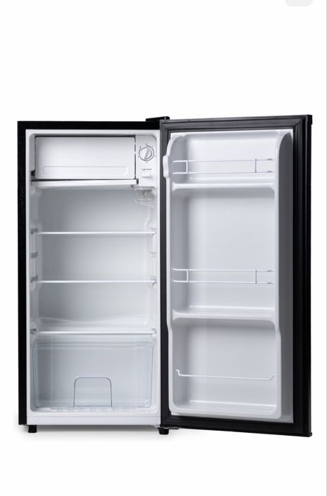 Холодильник, почти новый