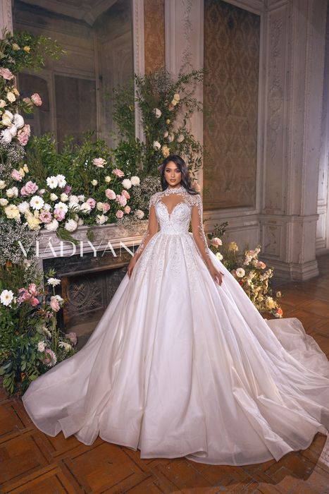 Rochie mireasa Vladiyan