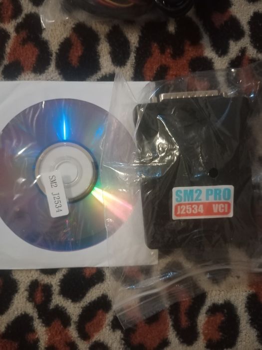 Продам мульти марочный авто сканер