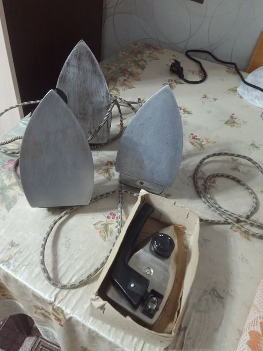 Продам утюг недорого