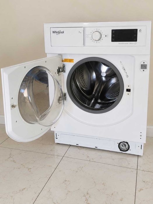 пералня машина за вграждане Whirlpool