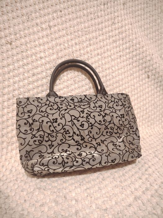 Geantă Revlon cu model