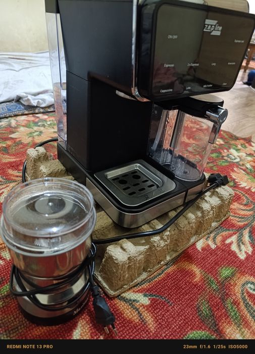 Кофемашина(кофеварка)