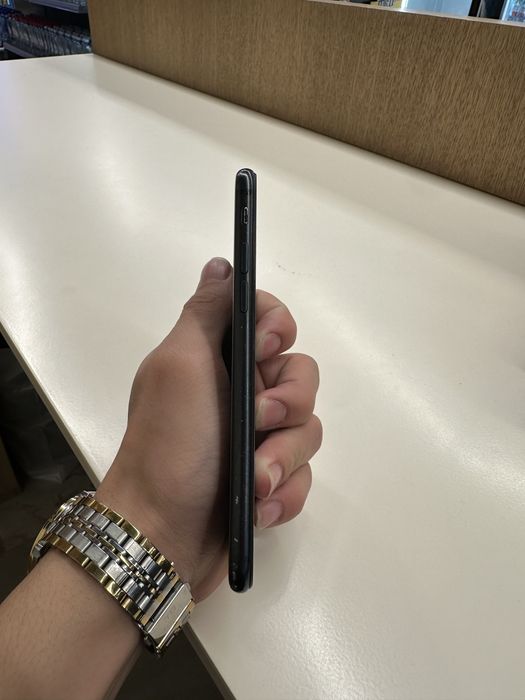 Iphone SE 2 (2020) Black Edition ,128gb
