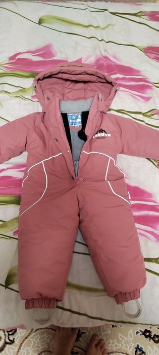 Продам комбинезон зимний