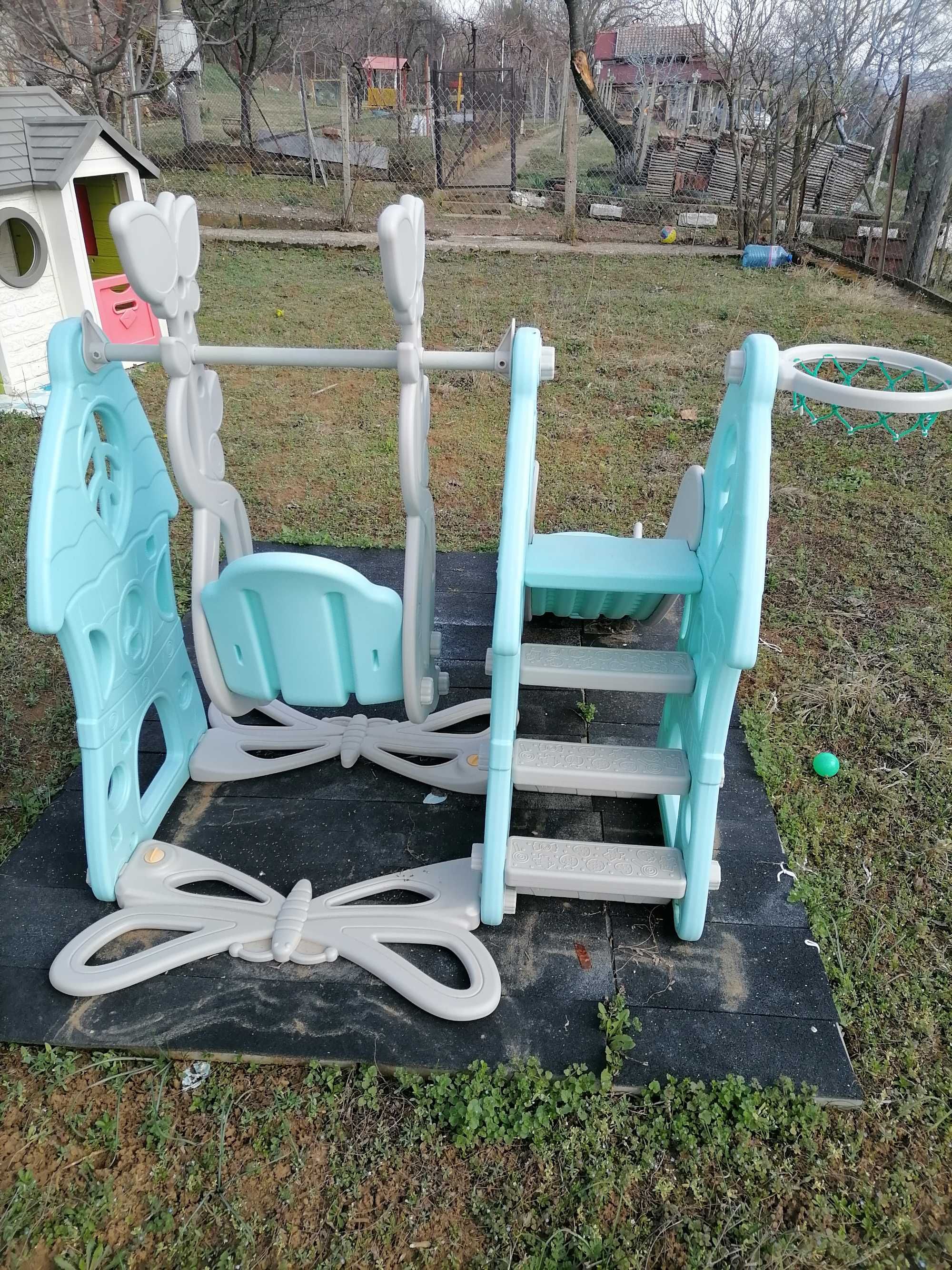 Детска пързалка с люлка гр. Севлиево • OLX.bg