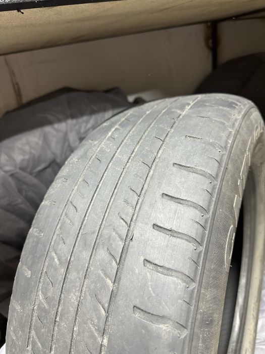 Продам шины R16 215/65