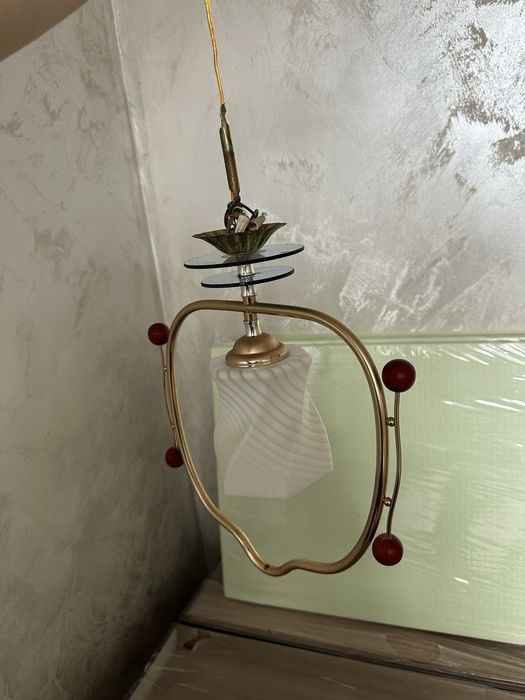 Продам люстры в хорошем состоянии