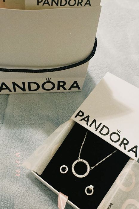 Набор украшений Pandora