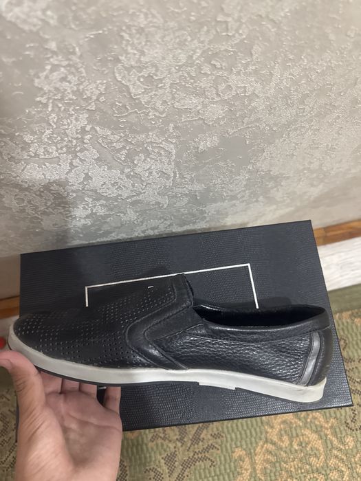 Коженные черный туфли