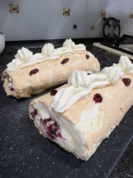 Пироги, торты, чайные на заказ