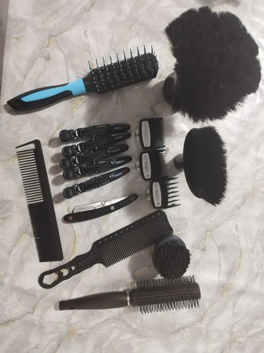 Vând set complet pentru tuns