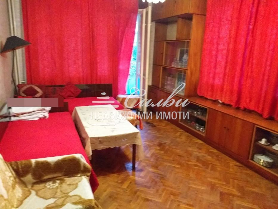 Продава се Четиристаен апартамент в Шумен, Томбул джамия - 125 кв.м за 574 €/кв.м - Снимка #1