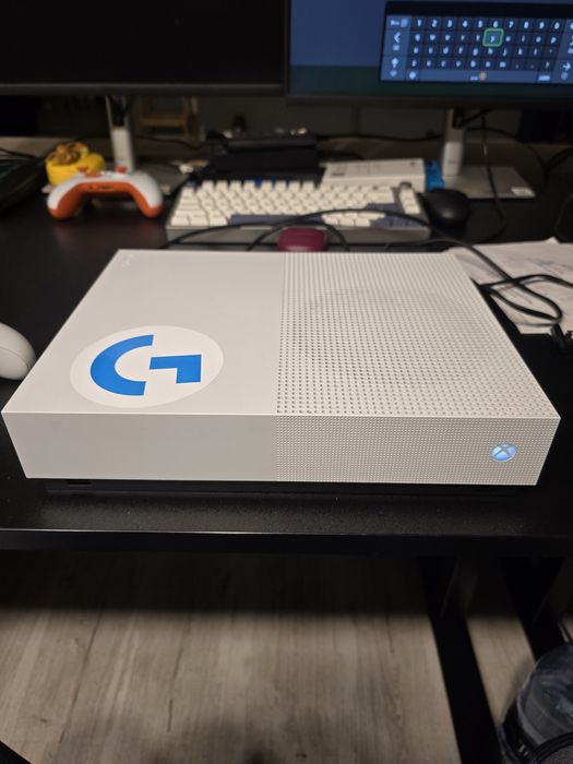 xbox one s 1 tb memorie, 3 manete controllere