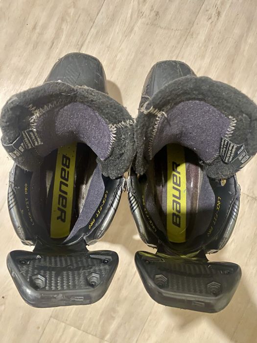 Коньки Bauer Supreme Mach