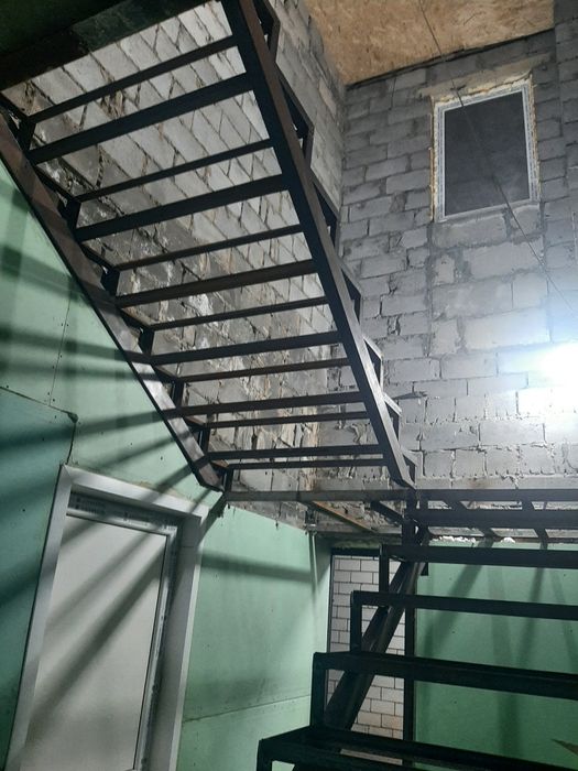 Лестница металлокаркас лестницы