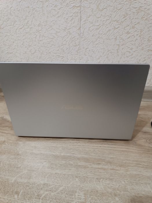 Компактен лаптоп Asus X415EA - 14 инча