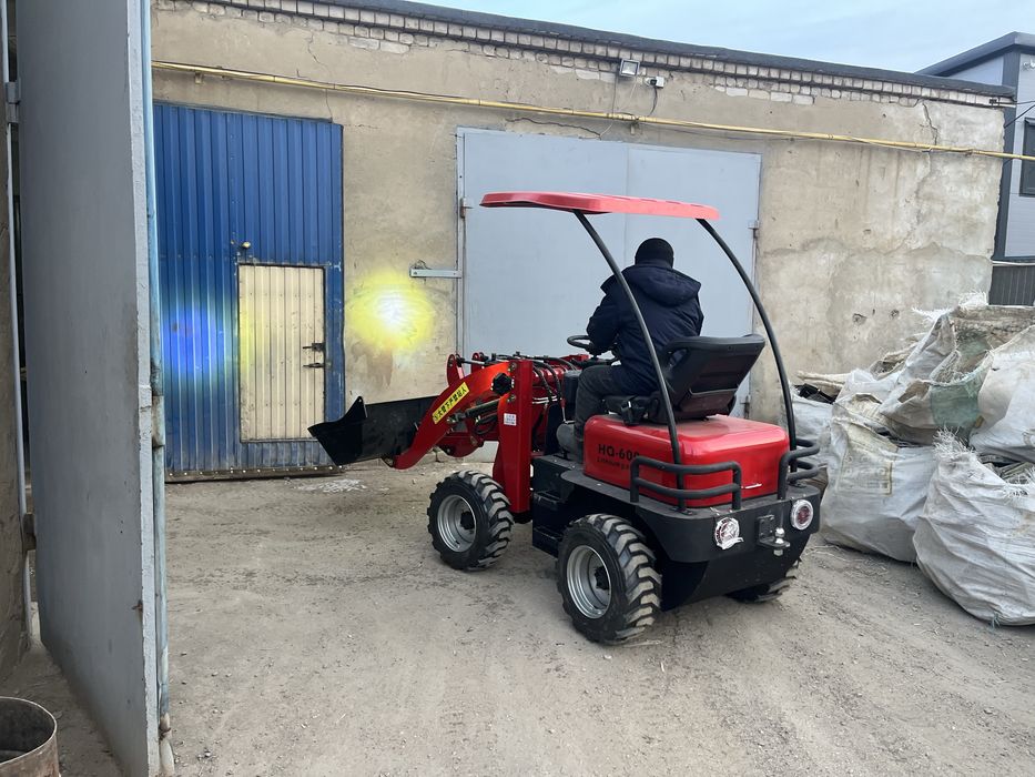 Электропогрузчик ковшовый