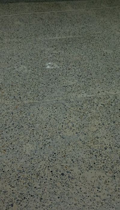 Мазайка из мраморной крошки
стяжка, шлифовка,
полировка.
под маяк, шли