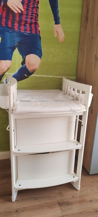 Продам пеленальный столик Stokke