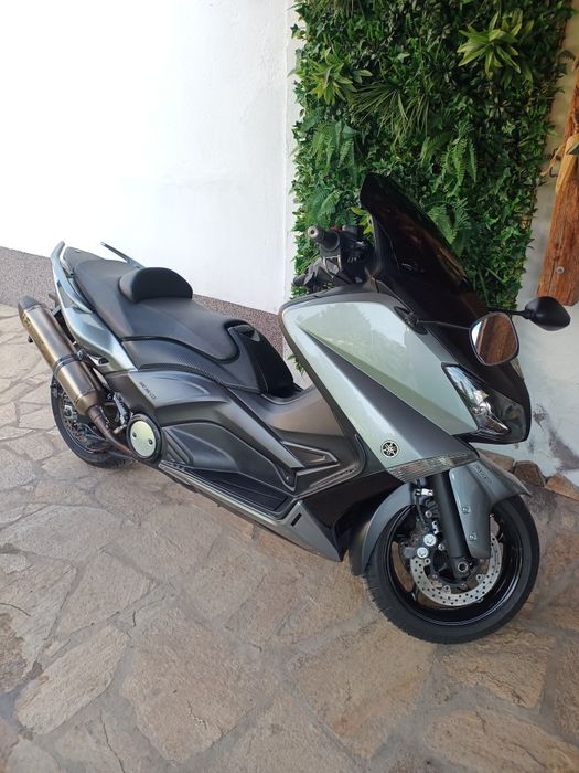Yamaha Tmax maxi scuter