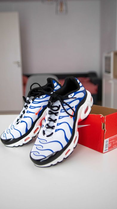 Adidasi Nike Air Max Plus GS Bright Crimson NOI Marimea 39 Tuned Air